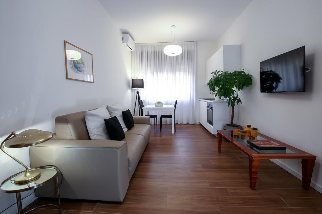 Starhost - Golden Apartments 살레르노 외부 사진